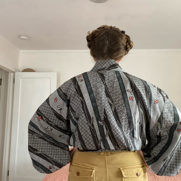Vintage Cropped Kimono - Picture 3 of 8